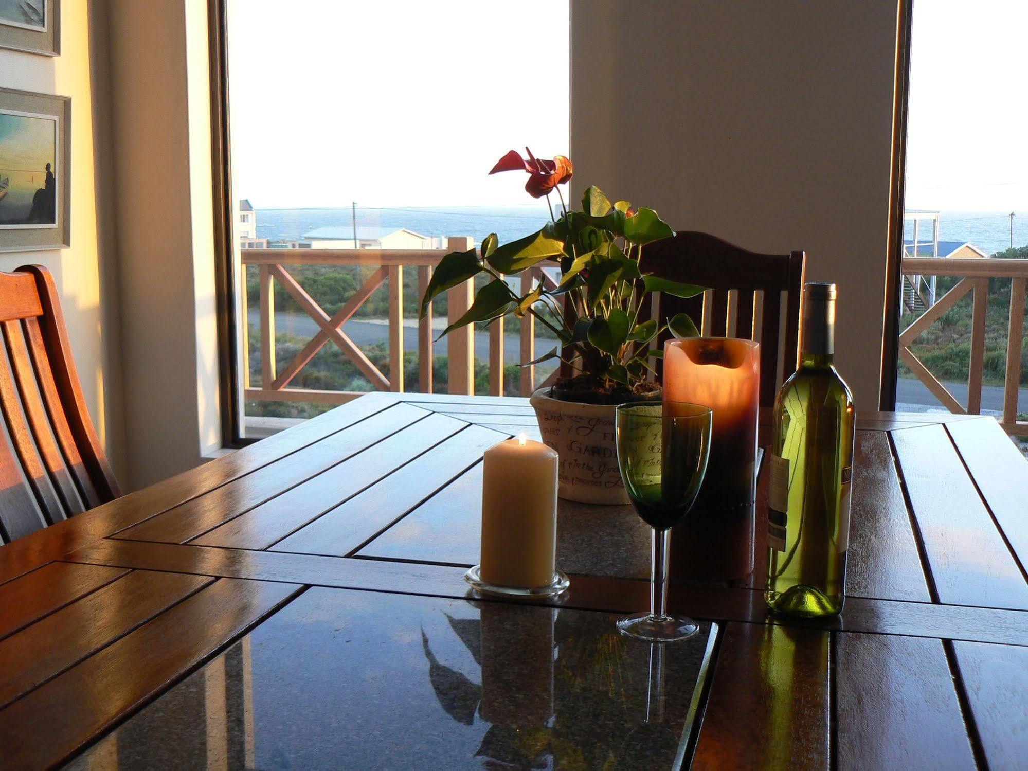 Van Den Berg'S Guesthouse Bettyʼs Bay Zewnętrze zdjęcie