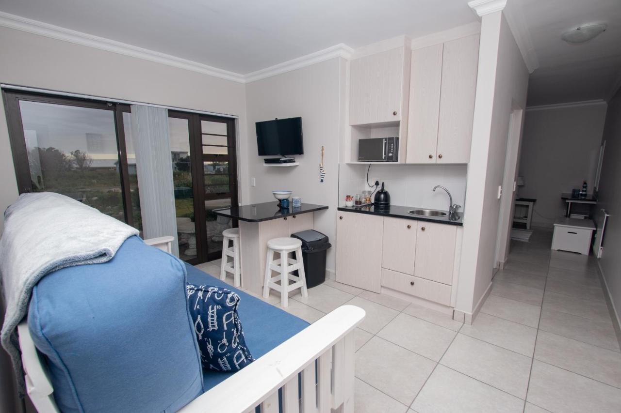 Van Den Berg'S Guesthouse Bettyʼs Bay Zewnętrze zdjęcie